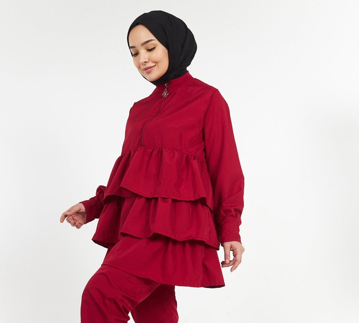 Haut de maillot de bain hijab à volants rouge Claret