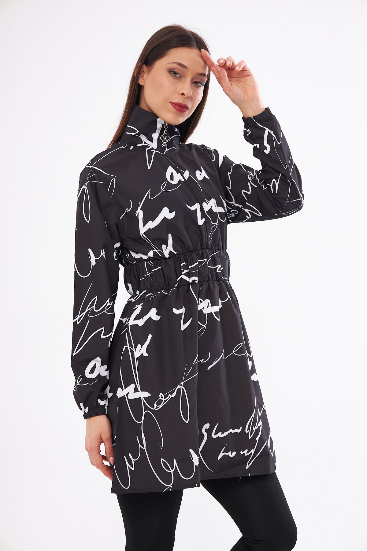 4-teiliger schwarzer Hijab-Badeanzug mit Rollkragen und Signature-Muster